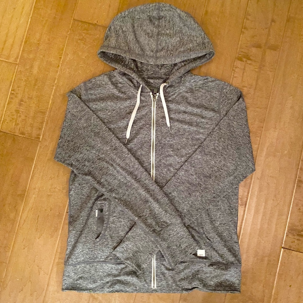 Vuori Halo Performance Hoodie. Heather Grey. Sz MEDIUM